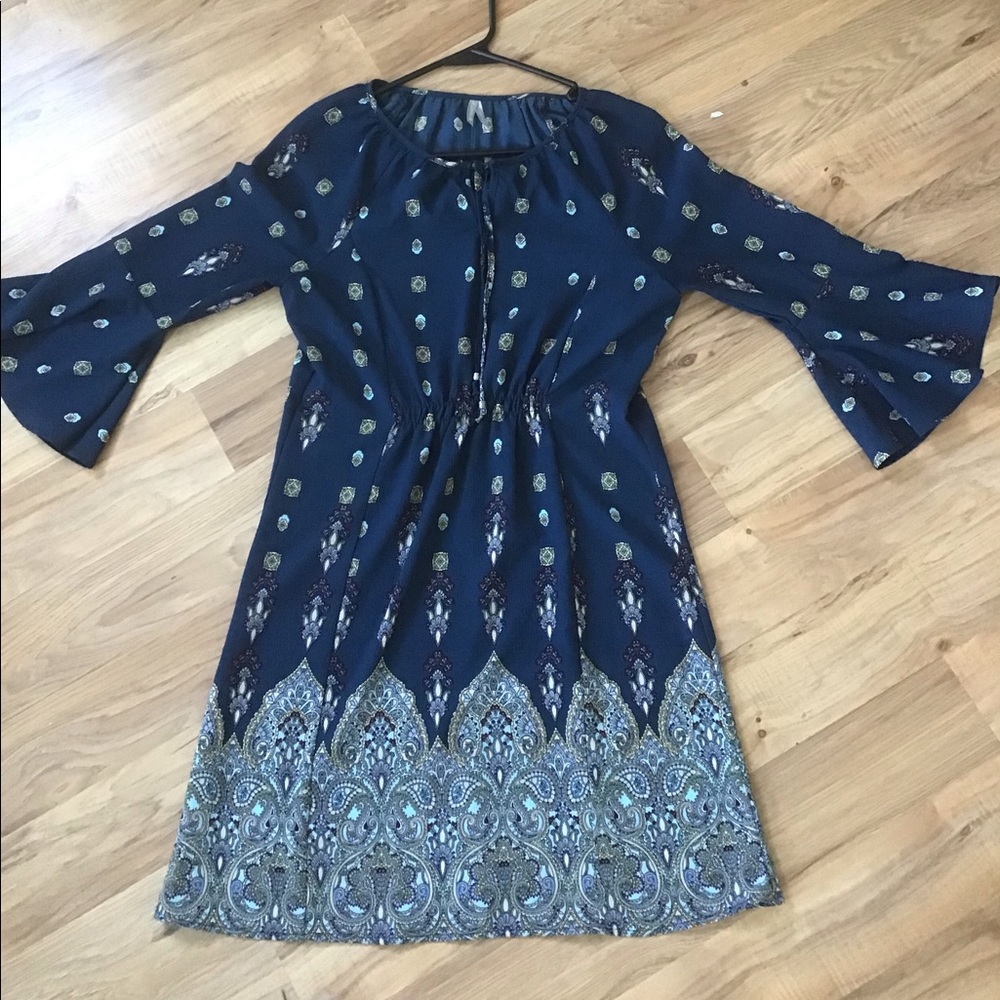 Tie-front Drape Sleeve Vintage Dress